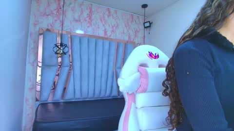 lili_evanss online show from December 13, 2025, 7:53 pm