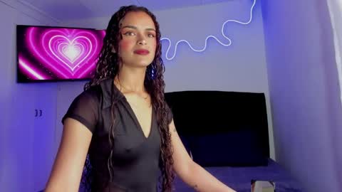 lili_evanss online show from April 16, 2026, 6:30 pm