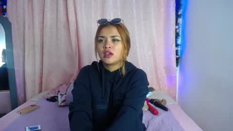 lili Matheus69 online show from February 5, 2025, 5:41 am