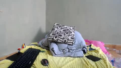 liliah online show from October 30, 2025, 6:37 am