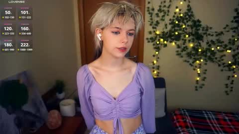 Lilian online show from September 19, 2025, 6:37 am