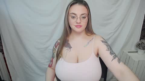 Lilia online show from February 6, 2025, 11:54 am