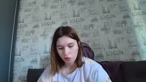 liliawoolf online show from September 21, 2025, 10:39 am