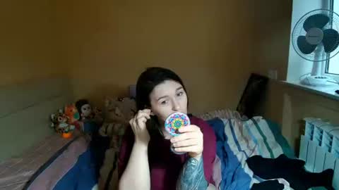 liliawoolf online show from October 17, 2025, 5:32 am