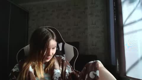 liliawoolf online show from March 11, 2026, 5:35 am