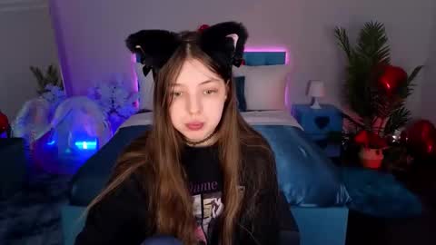 Lili Bakery online show from February 13, 2026, 3:24 am