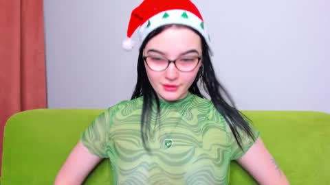 Snapshot of lilibethxx chatting on December 27, 2024, 1:32 am lilibethxx online show from December 27, 2024, 1:32 am