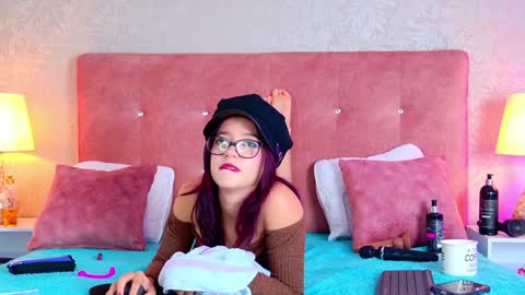 Lili online show from January 7, 2025, 10:08 pm