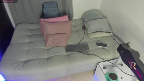 lilirouse online show from October 8, 2025, 9:07 am