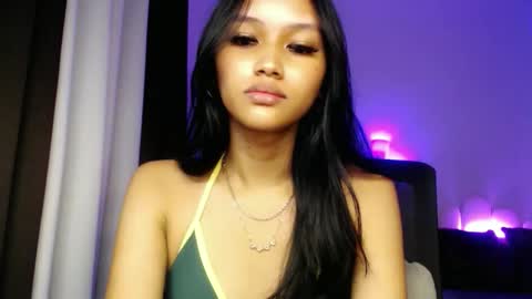 Chloe online show from March 28, 2026, 1:27 am