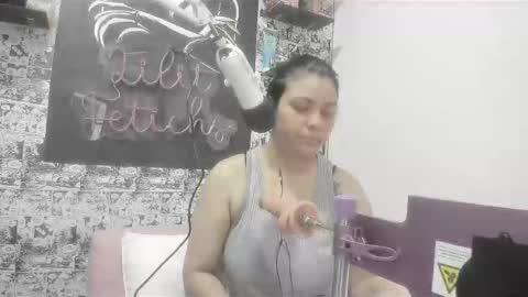 Lilit  online show from November 4, 2025, 5:45 pm