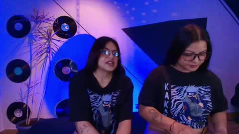 Lilith and Khloe  online show from November 1, 2025, 11:23 am