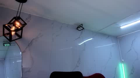 lilith cooper20 online show from March 11, 2026, 3:23 am