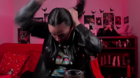 MISTRESS LILITH online show from December 4, 2025, 5:32 pm