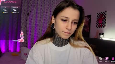 lilith_poison online show from October 12, 2025, 6:07 pm