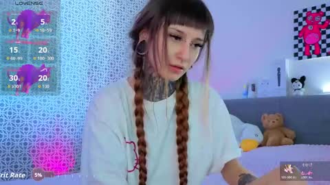 lilith_poison online show from April 11, 2026, 6:29 am