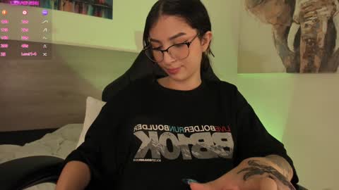 lilith_sage_ online show from February 3, 2025, 5:46 pm