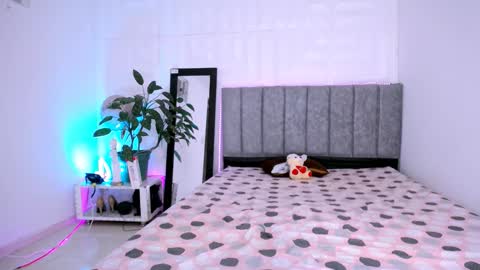 Lilith online show from September 17, 2025, 3:03 pm