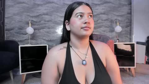 lilithcb_ online show from November 3, 2025, 8:43 pm