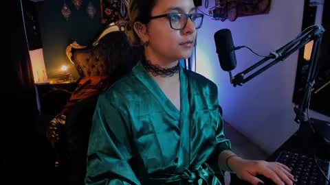 lilithmystic01 online show from January 21, 2025, 2:00 am