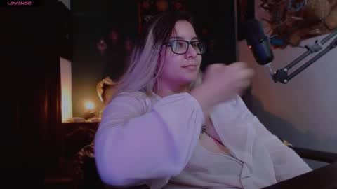 lilithmystic01 online show from February 24, 2025, 4:04 pm