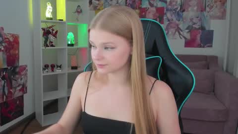 lilitrosen online show from October 3, 2025, 6:27 pm