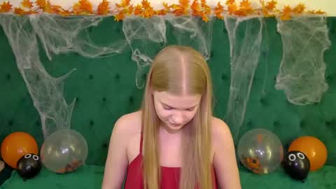 lilitrosen online show from October 27, 2025, 6:45 pm