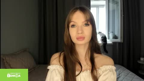 lillianfowler online show from June 11, 2026, 5:27 am