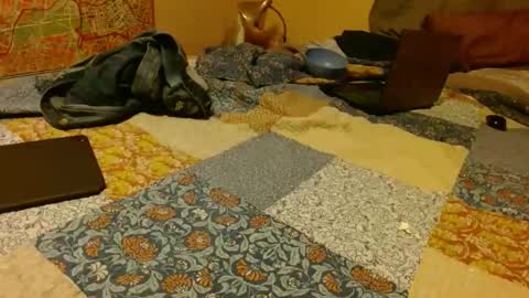 lillie  online show from November 18, 2025, 12:38 am