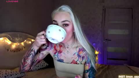 LilliMoore online show from June 9, 2026, 11:27 pm