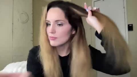 lilly_adams88 online show from June 8, 2026, 3:07 am