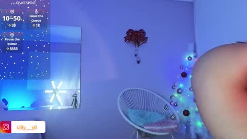 Snapshot of lilly_dollss chatting on December 19, 2024, 1:18 pm Sofia online show from December 19, 2024, 1:18 pm