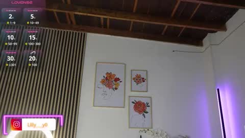 Snapshot of lilly_dollss chatting on November 8, 2025, 1:22 pm Sofia online show from November 8, 2025, 1:22 pm