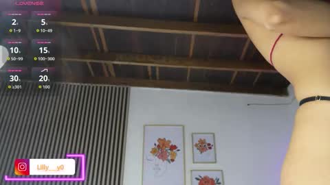 Snapshot of lilly_dollss chatting on November 9, 2025, 12:36 pm Sofia online show from November 9, 2025, 12:36 pm