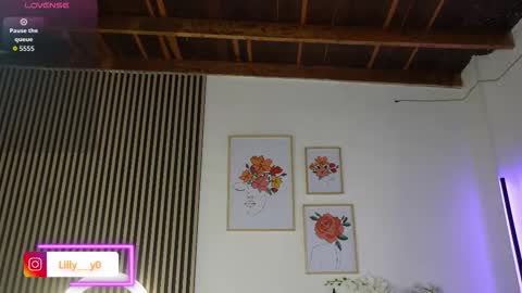 Snapshot of lilly_dollss chatting on November 16, 2025, 12:44 pm Sofia online show from November 16, 2025, 12:44 pm