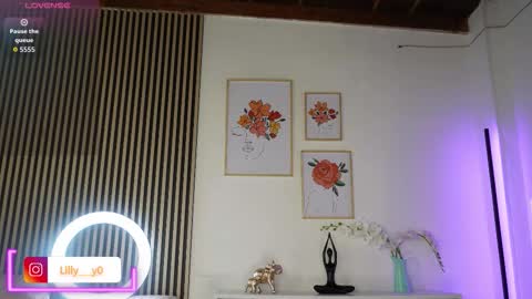 Snapshot of lilly_dollss chatting on November 23, 2025, 12:38 pm Sofia online show from November 23, 2025, 12:38 pm