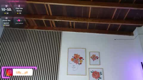 Snapshot of lilly_dollss chatting on December 14, 2025, 12:43 pm Sofia online show from December 14, 2025, 12:43 pm