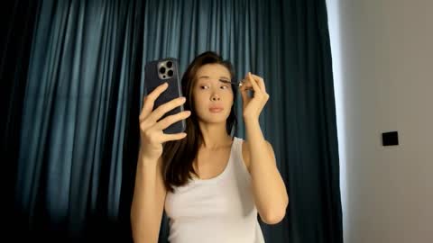 Snapshot of lilly_sweeet chatting on February 22, 2026, 3:51 am lilly online show from February 22, 2026, 3:51 am