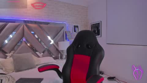 Lilly online show from January 3, 2025, 2:19 pm