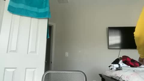 lilnasty100 online show from April 15, 2026, 4:25 pm