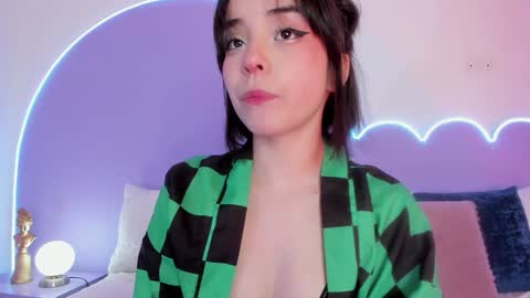 Lilou online show from January 20, 2025, 2:14 pm