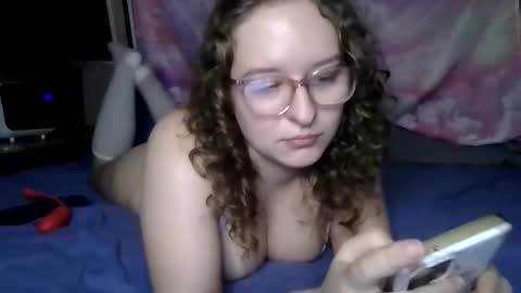 LilPies  online show from December 29, 2024, 4:38 am