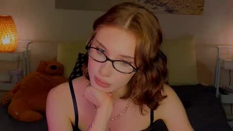 Snapshot of lilpupsonish chatting on February 21, 2025, 10:37 pm Jesse and Grace online show from February 21, 2025, 10:37 pm