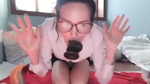 Lilrosiedoll online show from February 23, 2025, 5:29 pm