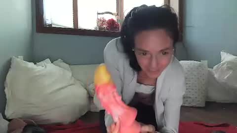 Lilrosiedoll online show from October 24, 2025, 4:25 pm