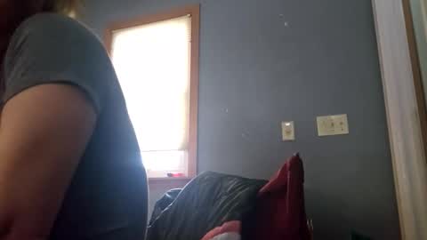 lilsirens11ut online show from December 17, 2025, 6:14 pm