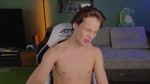 lilteddyboy online show from October 24, 2025, 4:25 pm