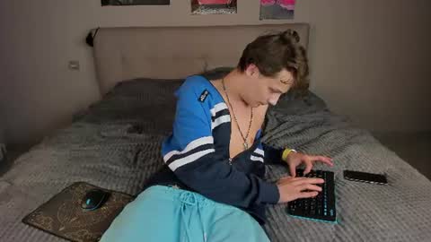 lilteddyboy online show from June 13, 2026, 6:39 pm