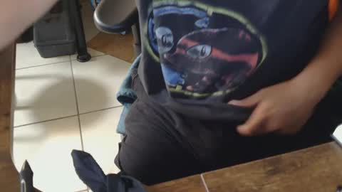 liltorobull online show from October 1, 2025, 5:57 am