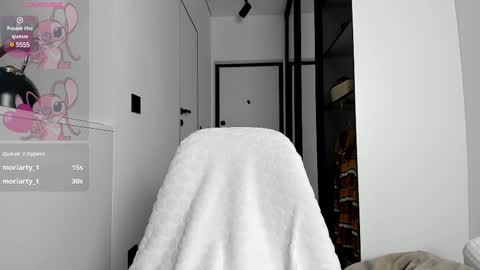 Snapshot of lily__love chatting on March 10, 2025, 8:34 pm LILY online show from March 10, 2025, 8:34 pm